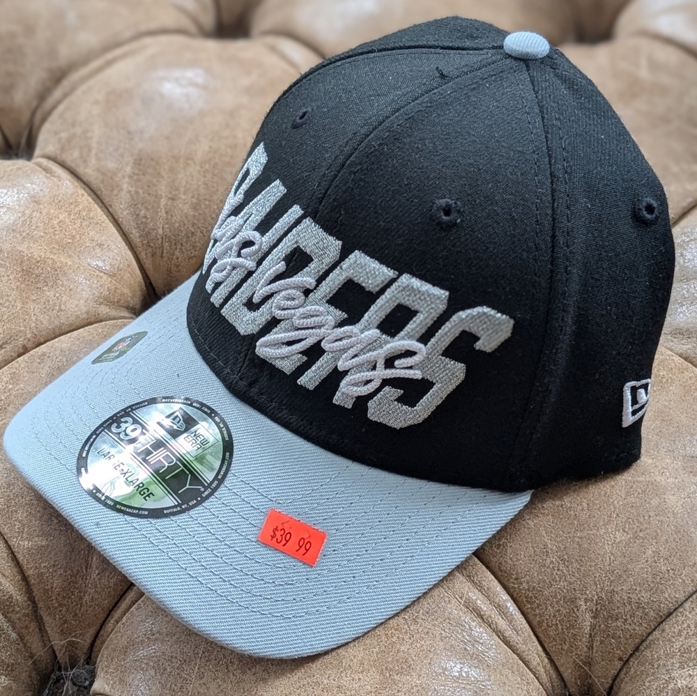 NWT New Era NFL Las Vegas Raiders Fitted Hat 39 Thirty L/XL Black Silver New